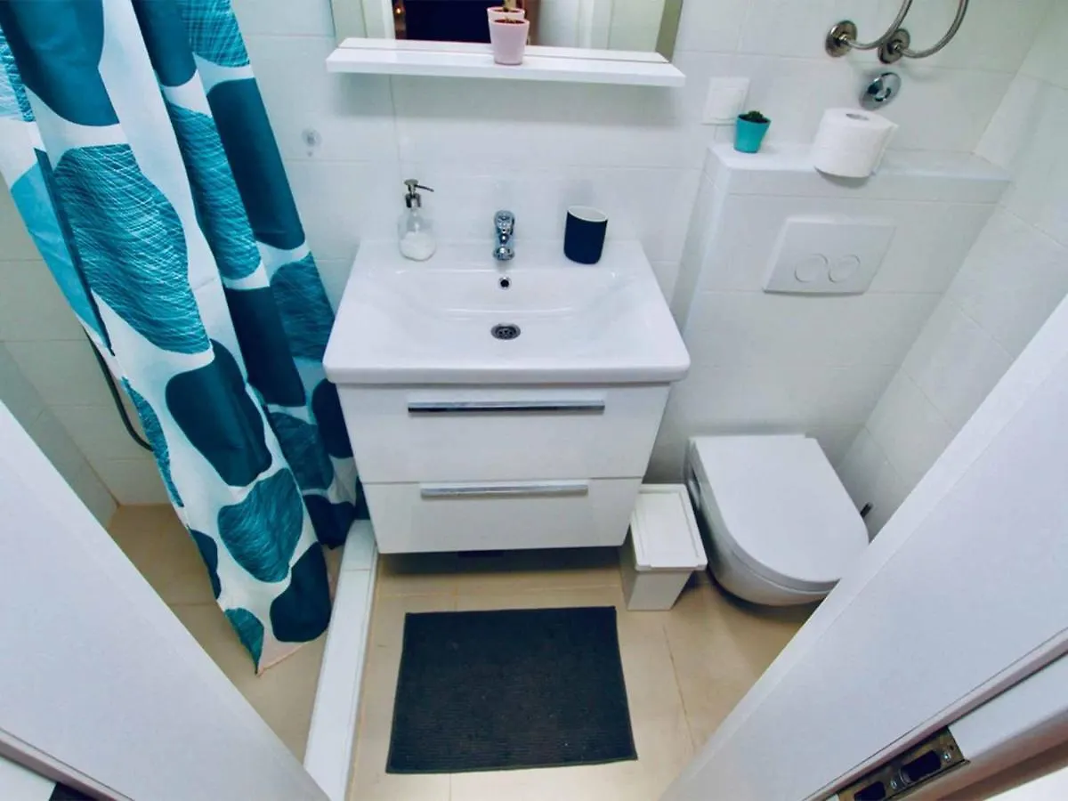 Dalmatian White Shell Apartment Kastela